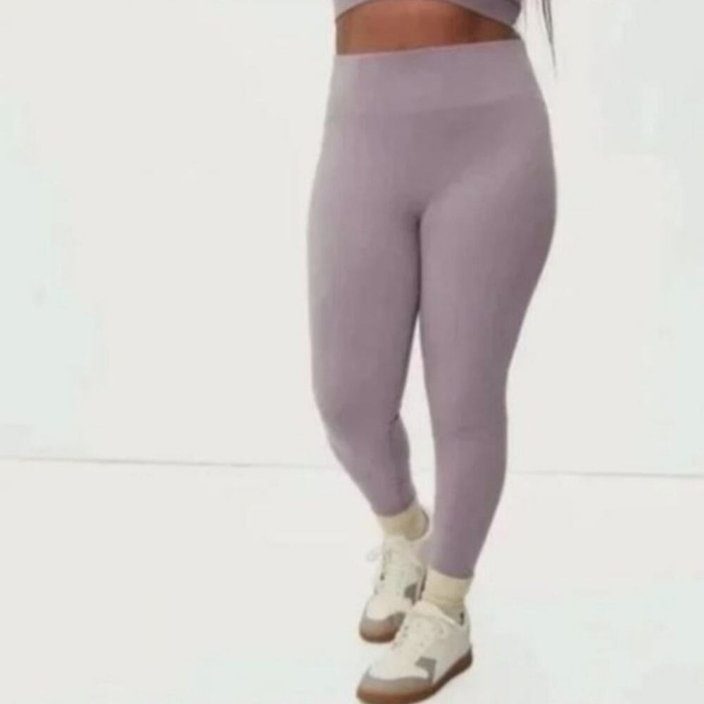 NWT Everlane The Seamless Legging Light Purple Size XS/S